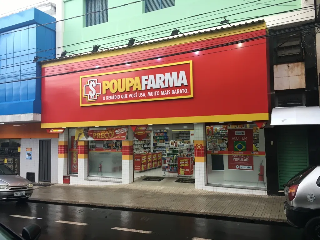 Reforma e adequação da Poupafarma em Jaú/SP
