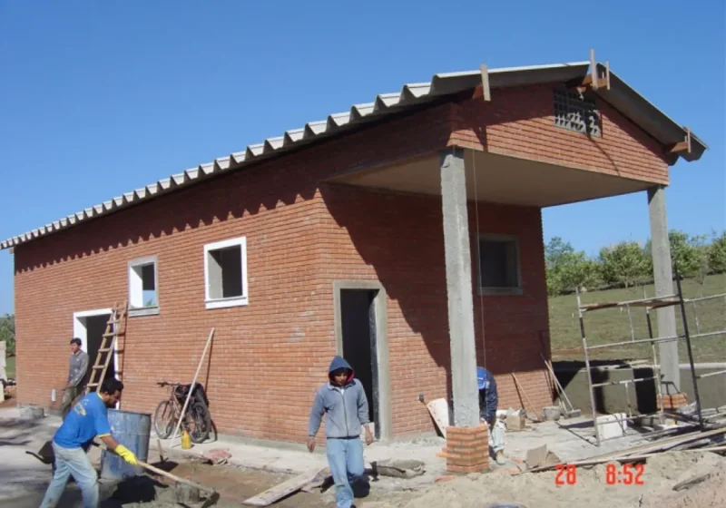 Laboratório da Estação de Tratamento de Esgoto da Sanej em Jaú/SP